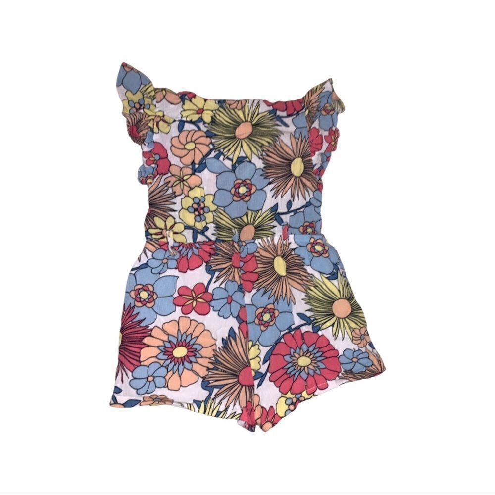 Jessica Simpson romper    - Picture 2 of 4
